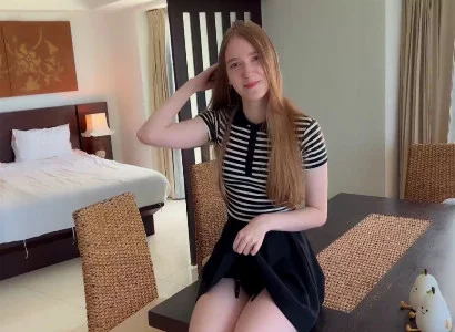 Anh chàng đi du lịch một mình gạ gẫm cô lễ tân homestay
