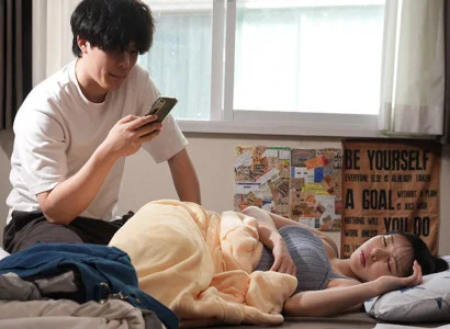 Anh chàng kỳ lạ kích thích khi thấy người yêu với người khác